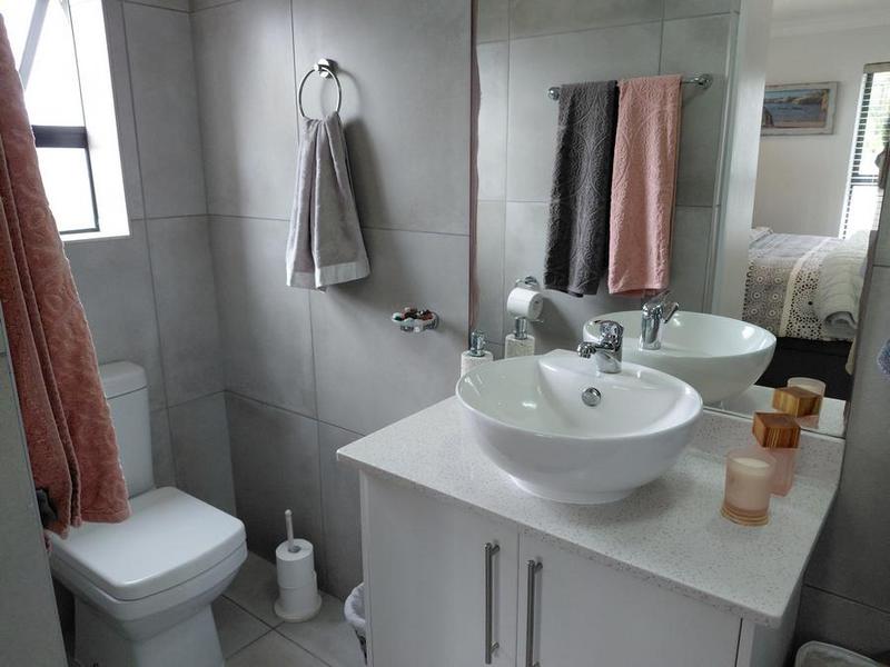 2 Bedroom Property for Sale in Island View Western Cape